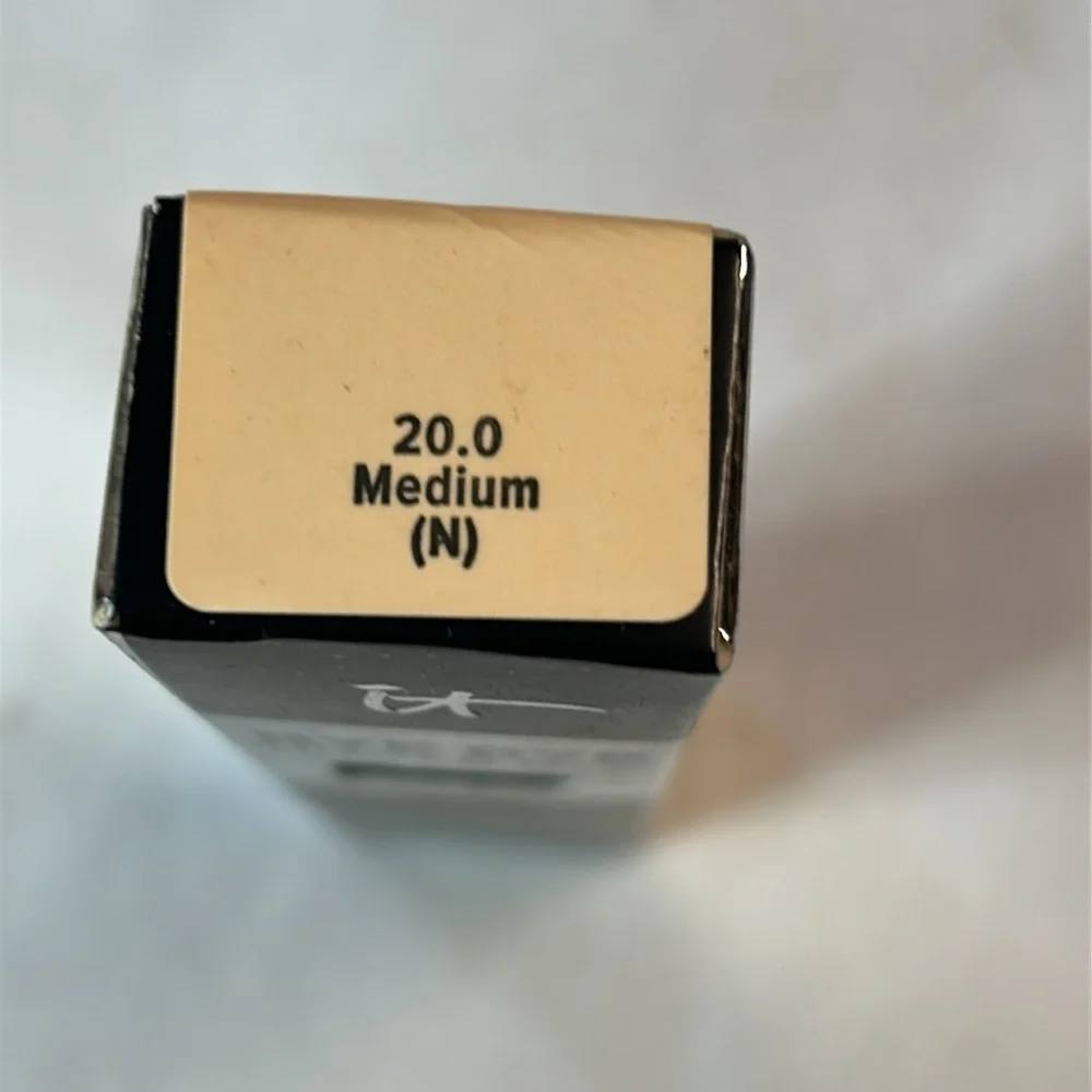 BYE BYE UNDER EYE FULL COVERAGE WATERPROOF CONCEALER. NWT